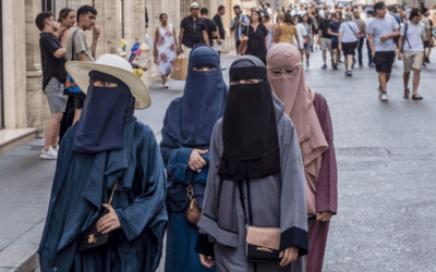 ¿Crees que el Gobierno debería prohibir el uso del burka en toda España?